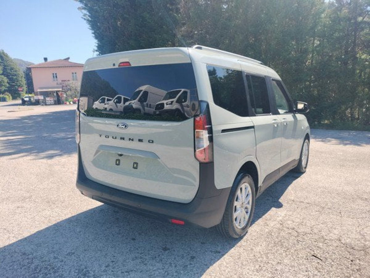 Ford Tourneo Courier 1.0 ecoboost 125cv Titanium powershift (6)