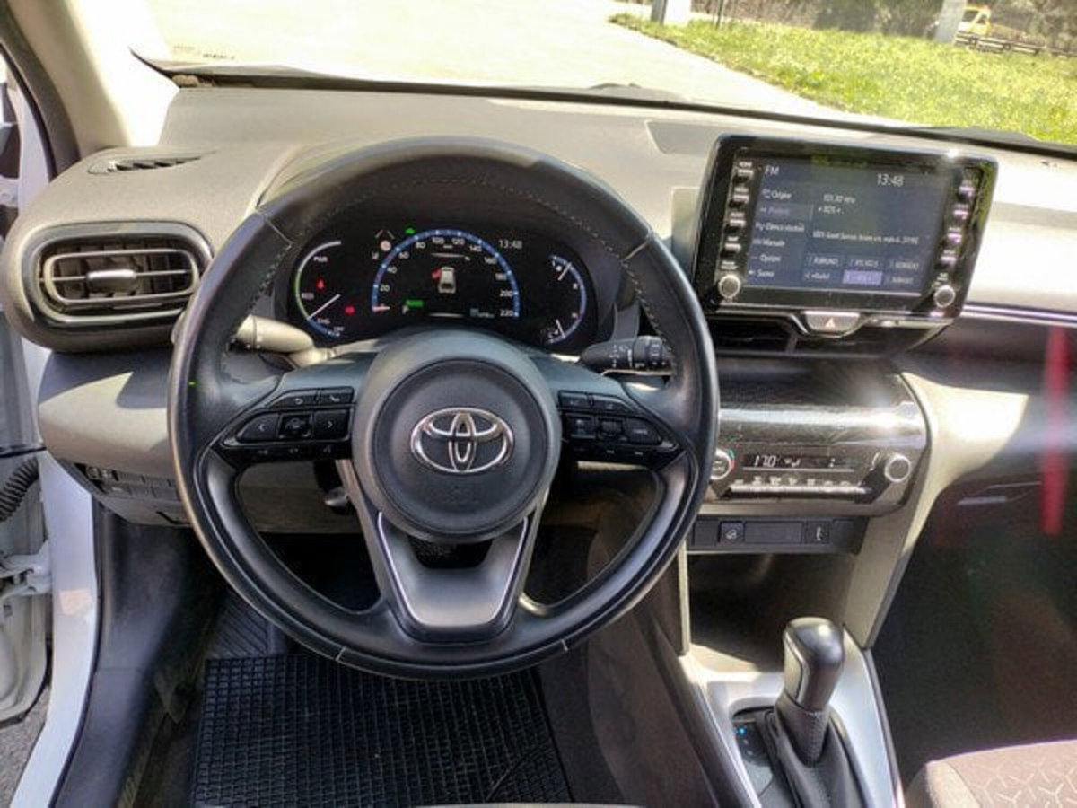 Toyota Yaris Cross Trend awd-i 115cv e-cvt (14)