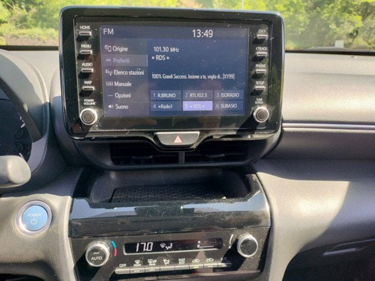Toyota Yaris Cross Trend awd-i 115cv e-cvt (16)