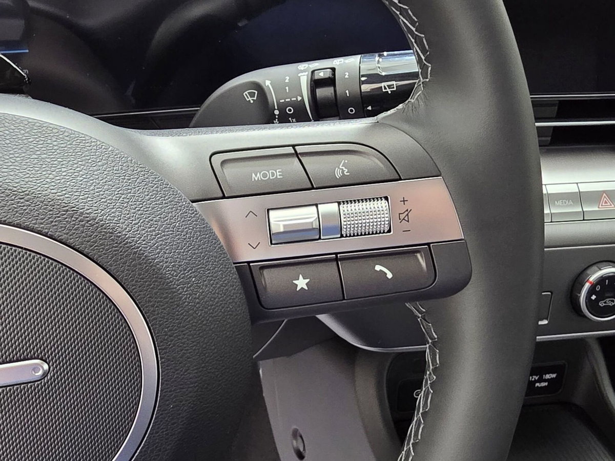 Hyundai Kona 1.0 t-gdi XTech 2wd 115cv mt (14)