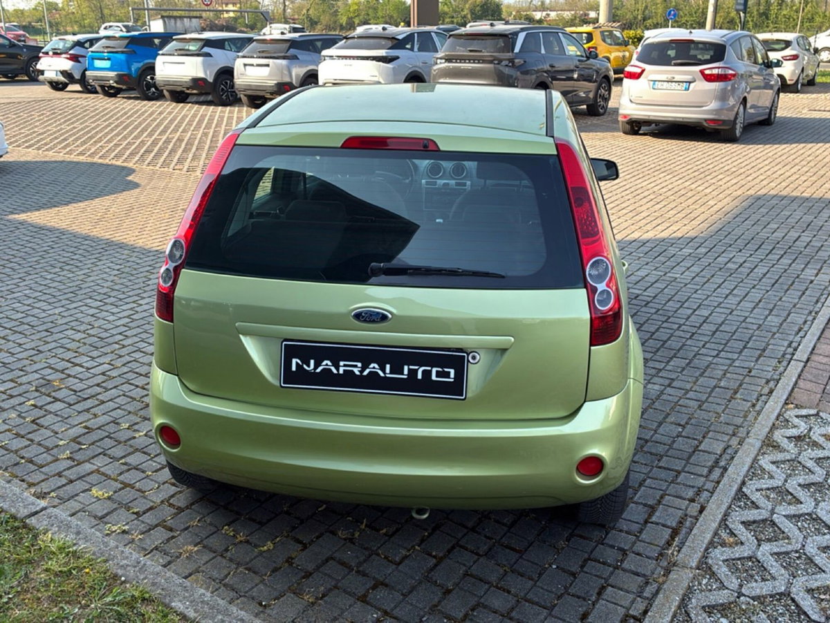 Ford Fiesta 1.2 16V 5p. Titanium (5)