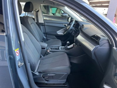Audi Q3 35 TFSI S tronic Business (9)