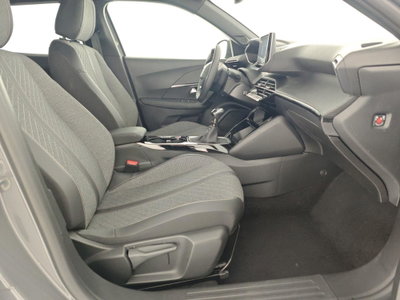 Peugeot 2008 PureTech 100 S&S Allure (13)