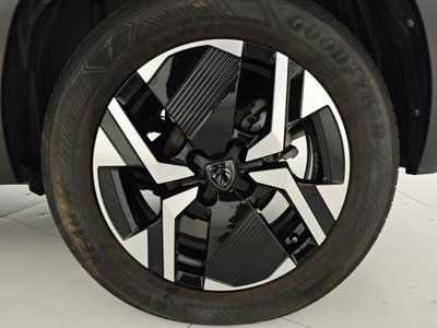 Peugeot 2008 PureTech 100 S&S Allure (8)