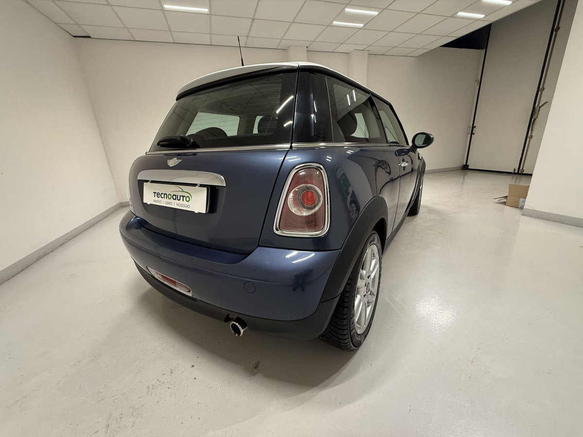MINI Mini 1.6 16V One (55kW) (16)