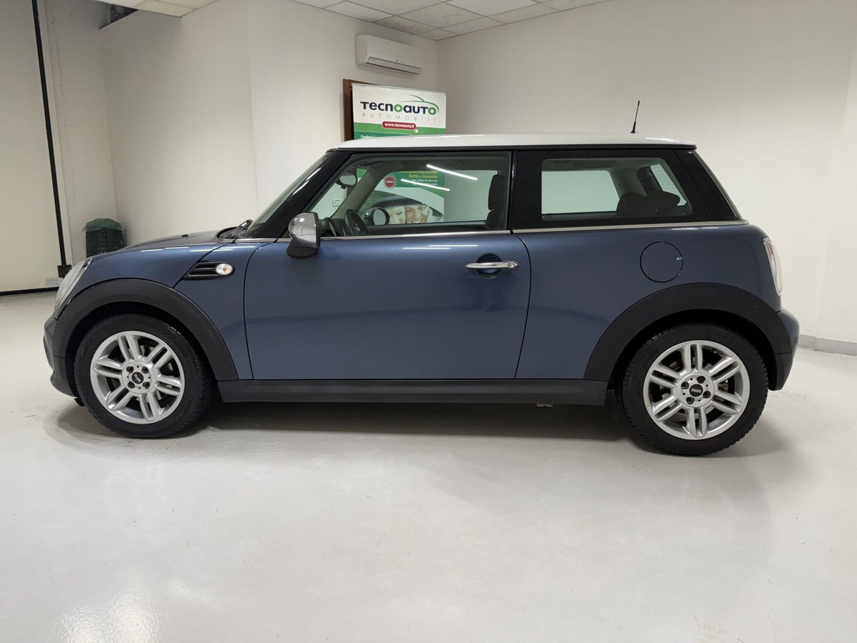 MINI Mini 1.6 16V One (55kW) (8)