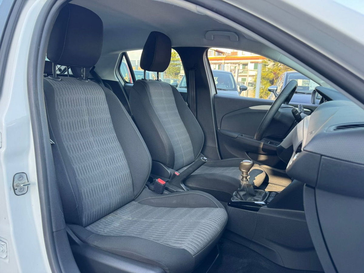 Opel Corsa 1.5 D 100 CV Edition (10)
