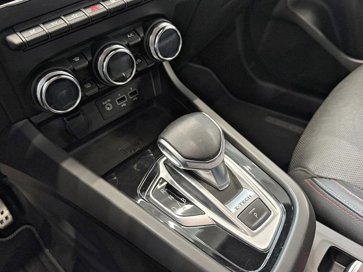 Renault Arkana 1.6 full hybrid Esprit Alpine 145cv (17)