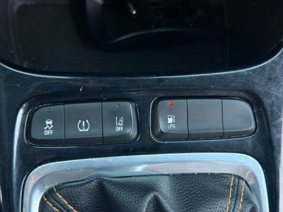 Opel Crossland X 1.2 GPL 12V Advance (12)