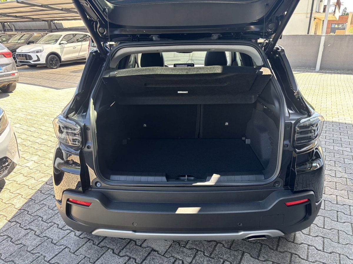 Jeep Avenger 1.2 turbo e-hybrid mhev Summit fwd 110cv edct6 (7)