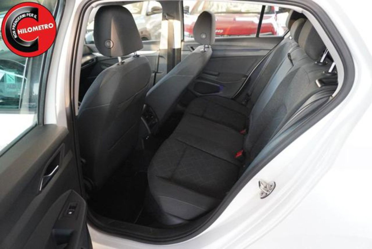Volkswagen Golf Variant 1.0 eTSI EVO DSG Life (11)