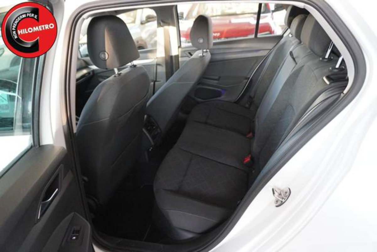 Volkswagen Golf Variant 1.0 eTSI EVO DSG Life (12)