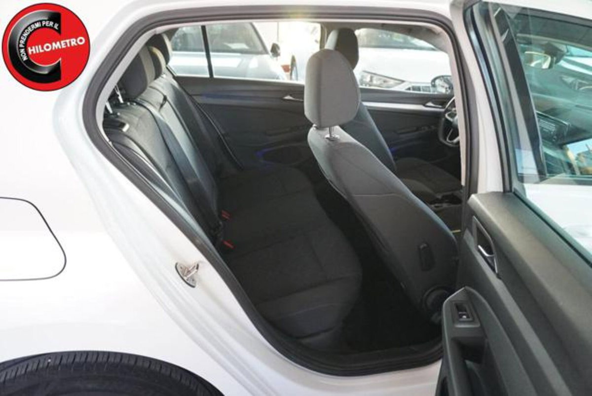Volkswagen Golf Variant 1.0 eTSI EVO DSG Life (14)