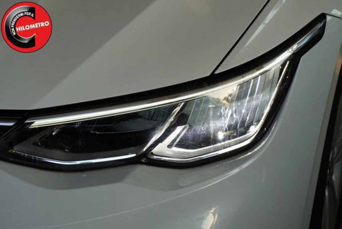 Volkswagen Golf Variant 1.0 eTSI EVO DSG Life (16)