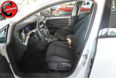 Volkswagen Golf Variant 1.0 eTSI EVO DSG Life (9)