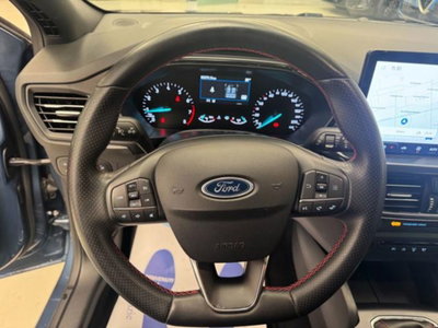 Ford Focus Station Wagon 1.0 EcoBoost Hybrid 125 CV SW ST-Line (11)