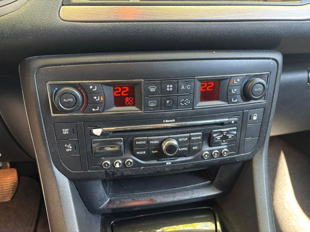 Citroen C5 Station Wagon 2.0 HDi 163 Excecutive (17)