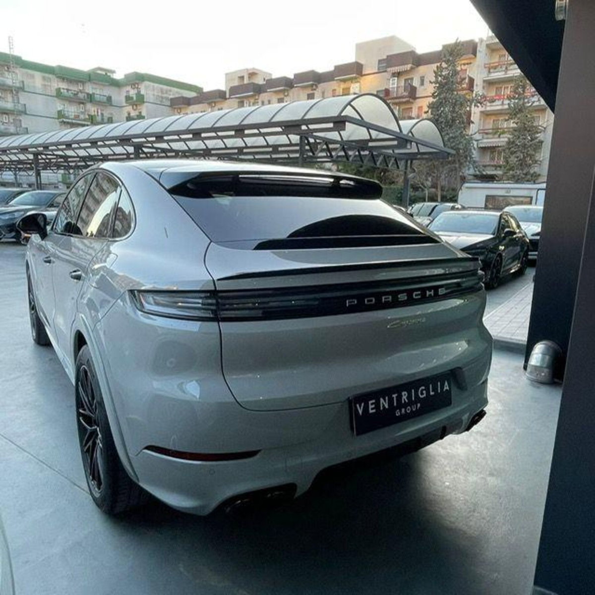 Porsche Cayenne 3.0 V6 E-Hybrid (2)