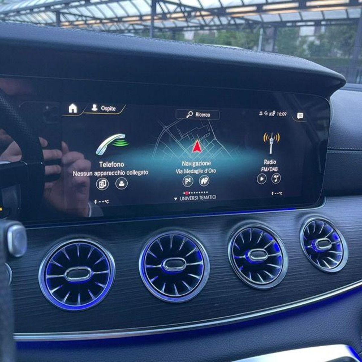 Mercedes-Benz SLS AMG Electric Drive Coupé (13)
