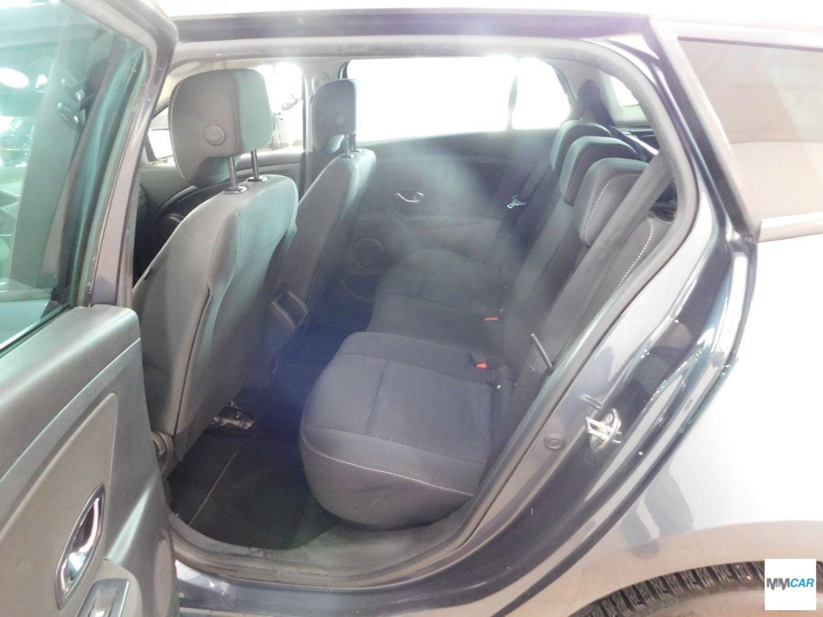 Renault Mégane SporTour dCi 110CV Start&Stop SporTour Energy Limited (8)