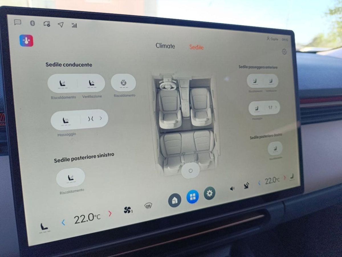 Lynk & Co 08 08 1.5 phev More auto (13)