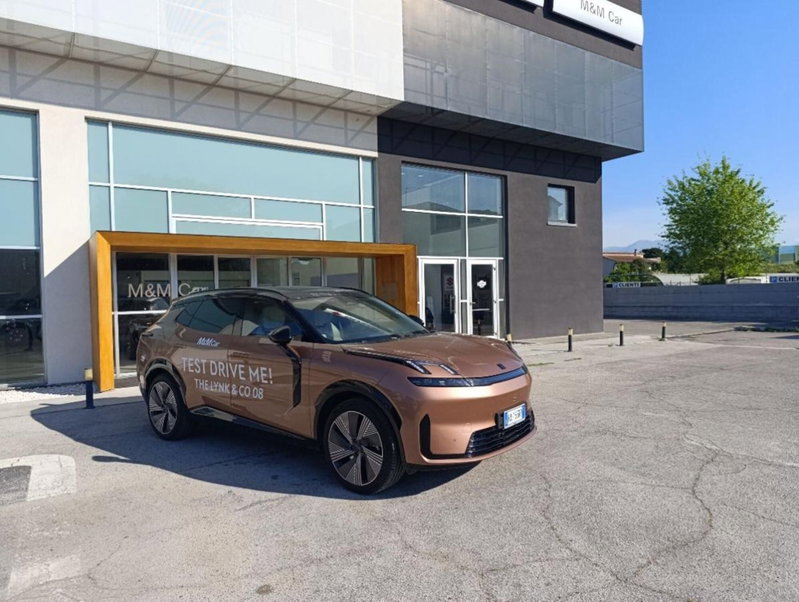 Lynk & Co 08 08 1.5 phev More auto
