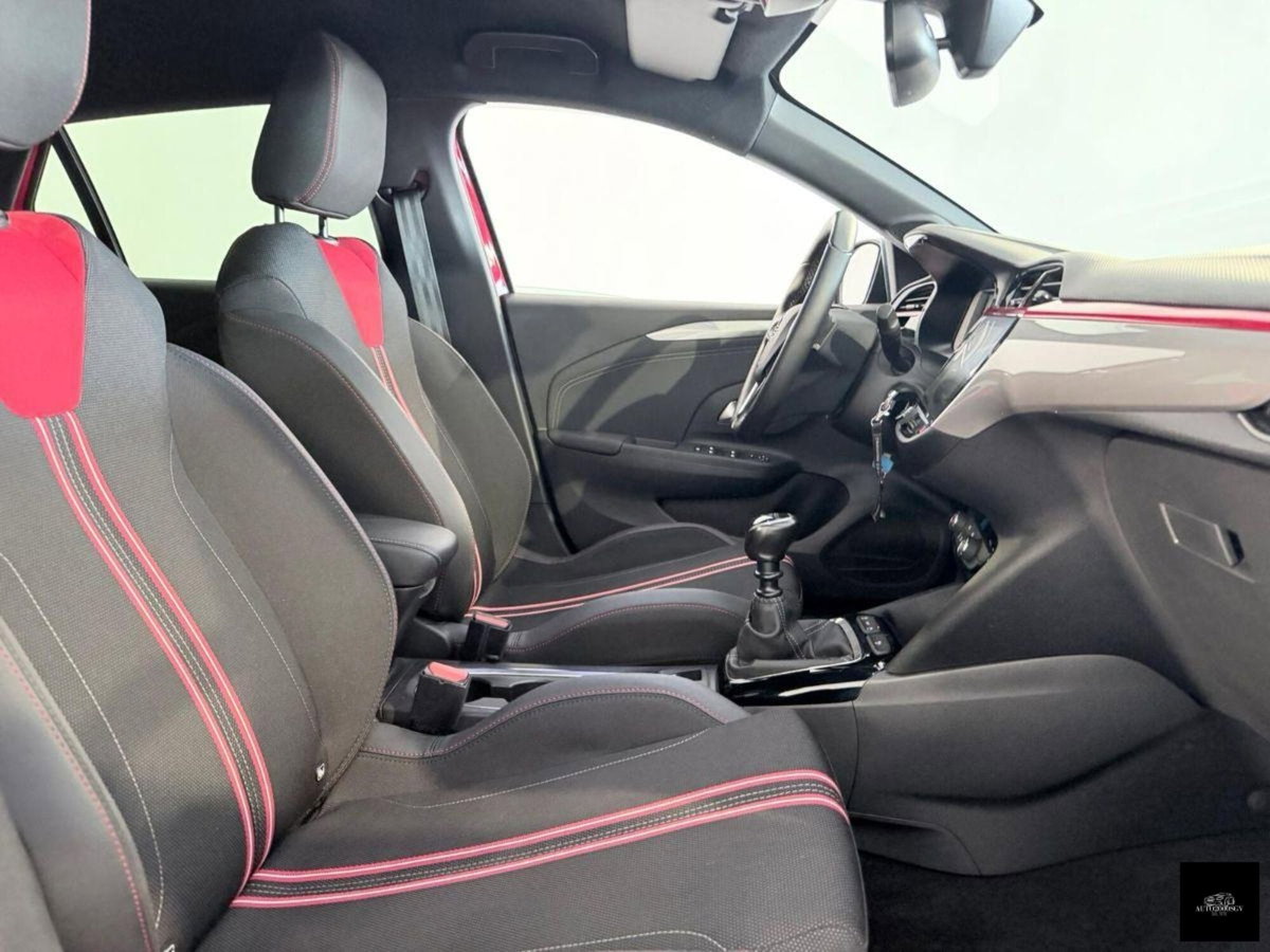 Opel Corsa 1.5 D 100 CV GS Line (5)