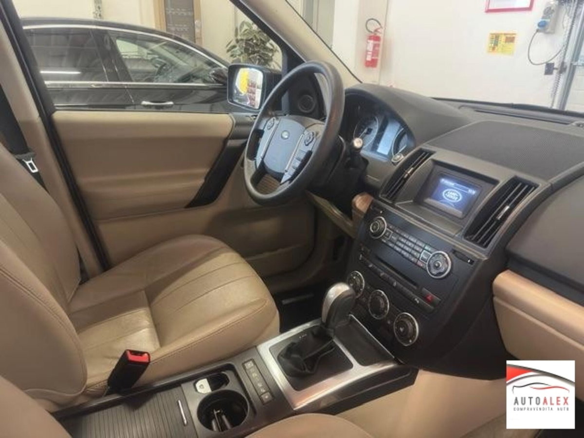 Land Rover Freelander 2.2 TD4 S.W. HSE (8)