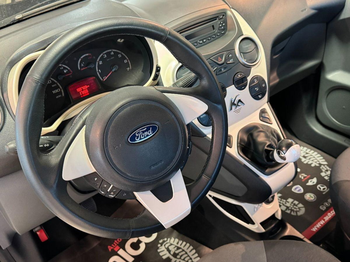 Ford Ka 1.3 TDCi 75CV Titanium (11)