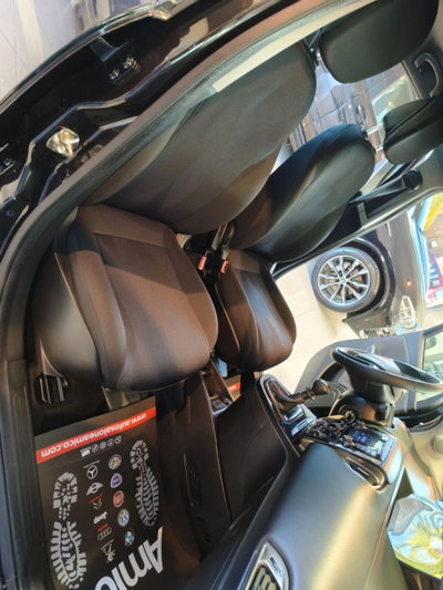 Lancia Ypsilon 1.2 69 CV 5 porte Platinum (10)