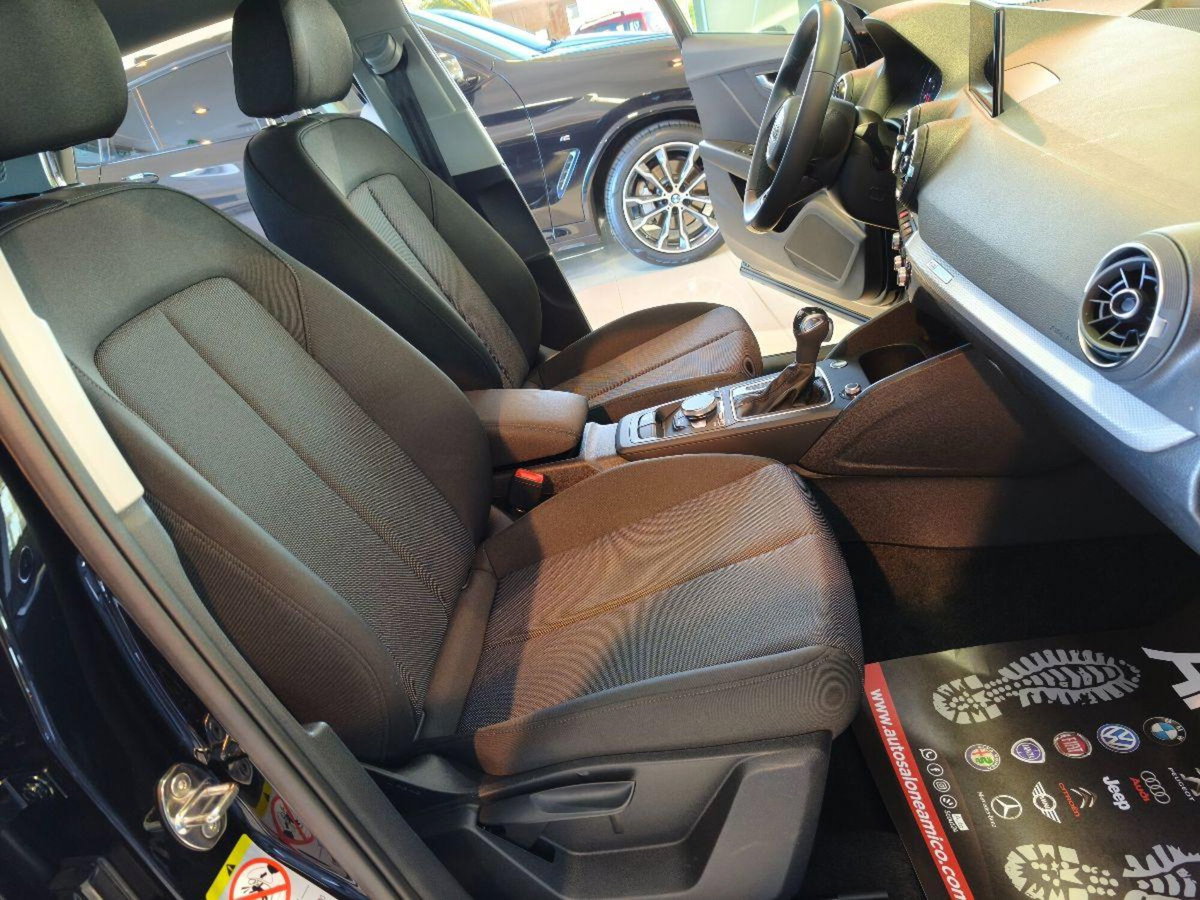 Audi Q2 Q2 30 TDI S tronic Business Design (13)