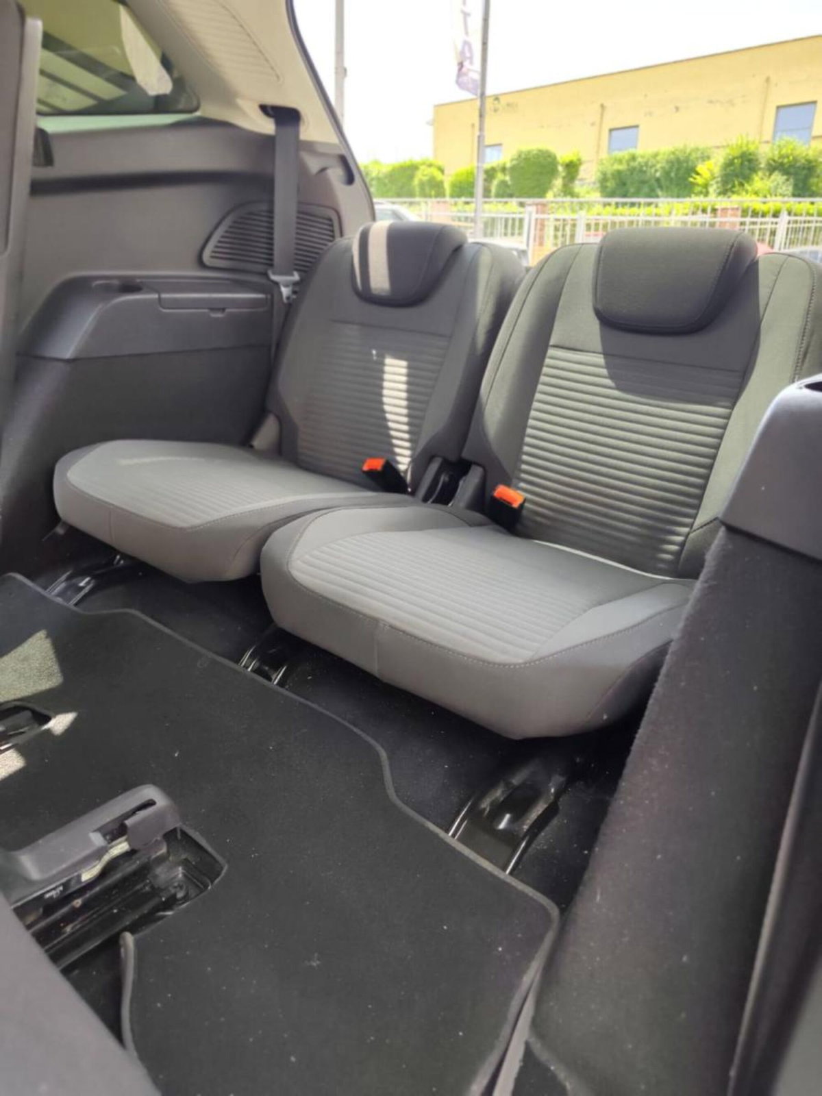 Ford C-Max 1.5 TDCi 120CV Start&Stop Plus (16)