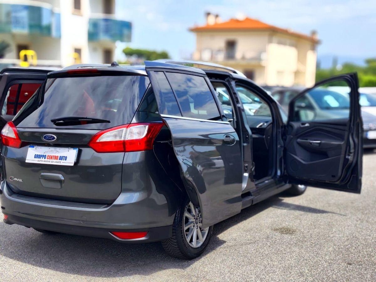 Ford C-Max 1.5 TDCi 120CV Start&Stop Plus (8)