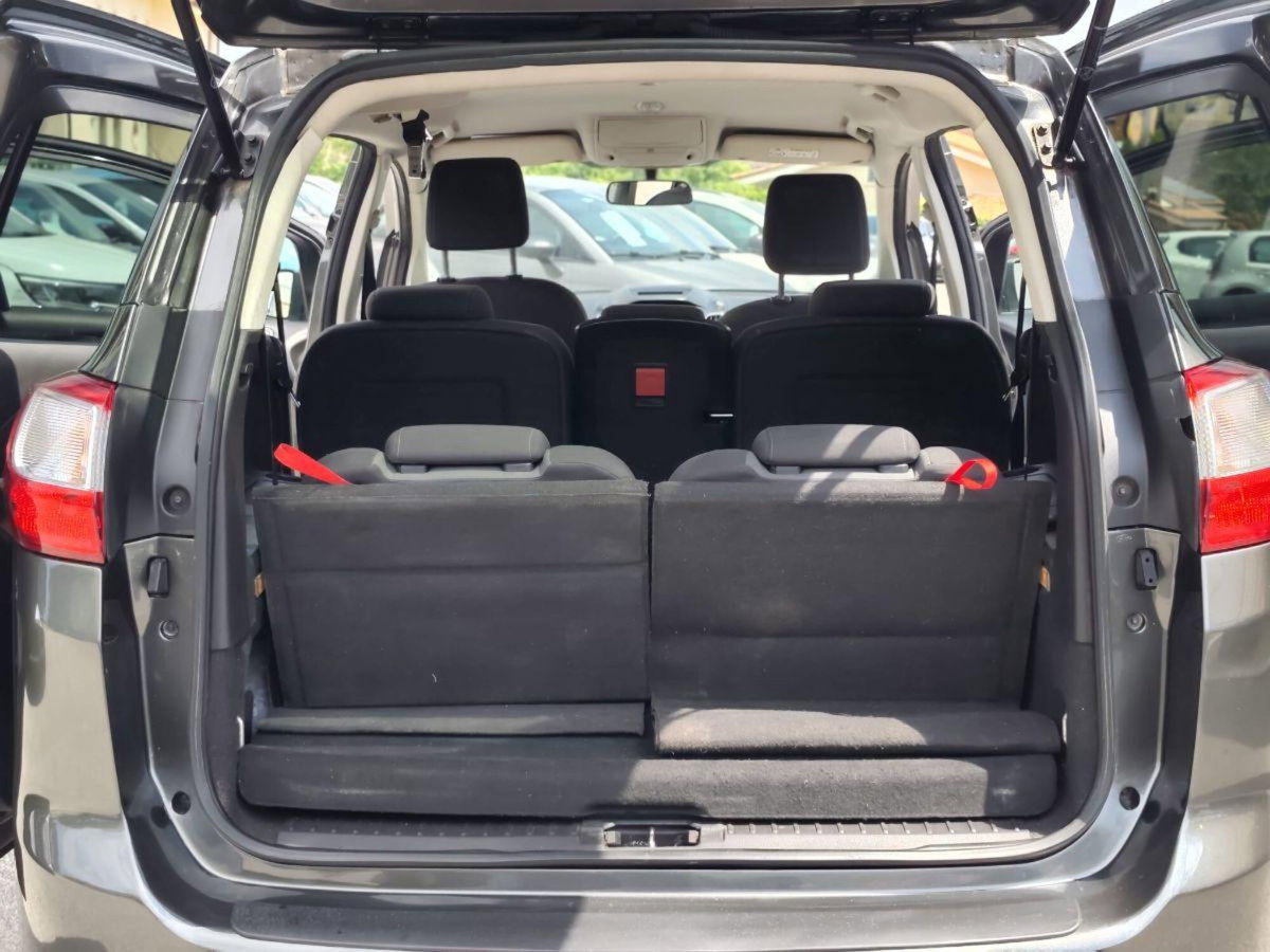 Ford C-Max 1.5 TDCi 120CV Start&Stop Plus (9)