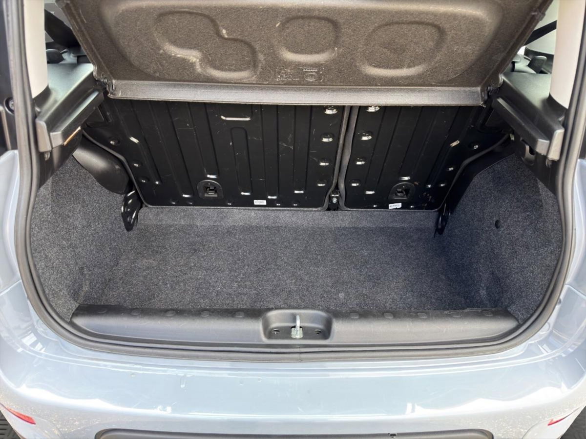 Fiat Panda 1.0 FireFly S&S Hybrid City Cross (7)