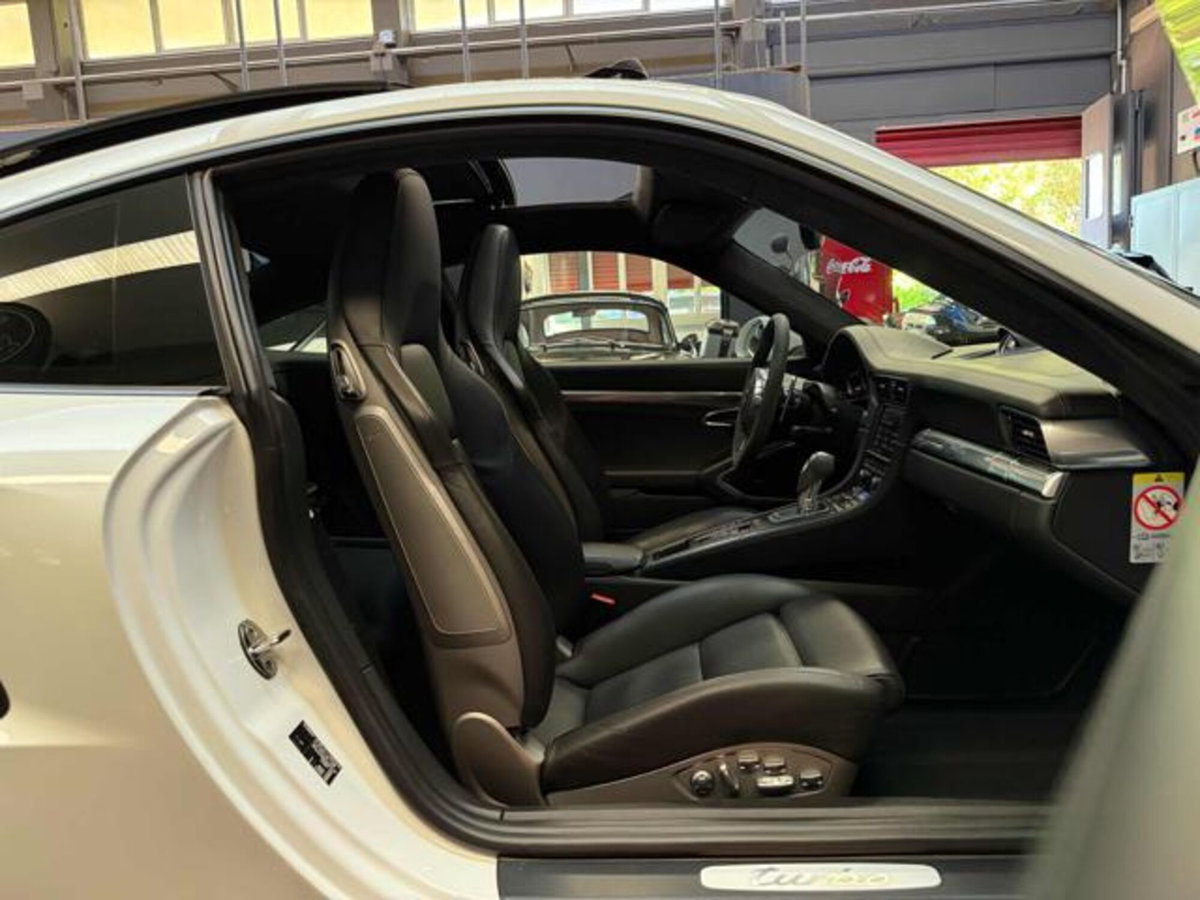 Porsche 911 Coupé 3.8 Turbo (12)