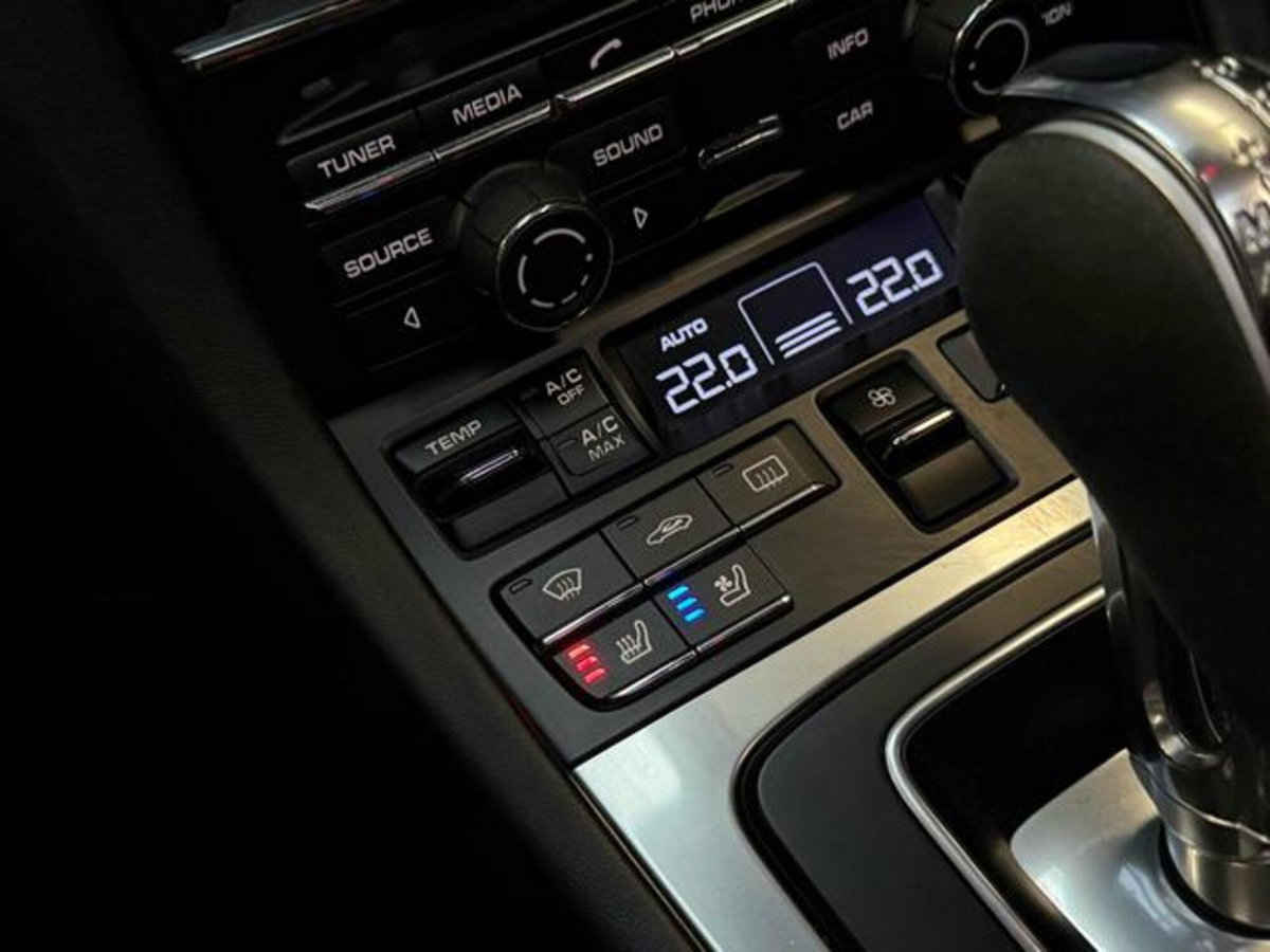 Porsche 911 Coupé 3.8 Turbo (14)