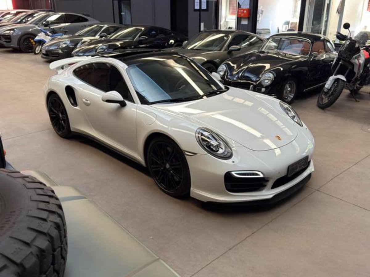 Porsche 911 Coupé 3.8 Turbo (3)