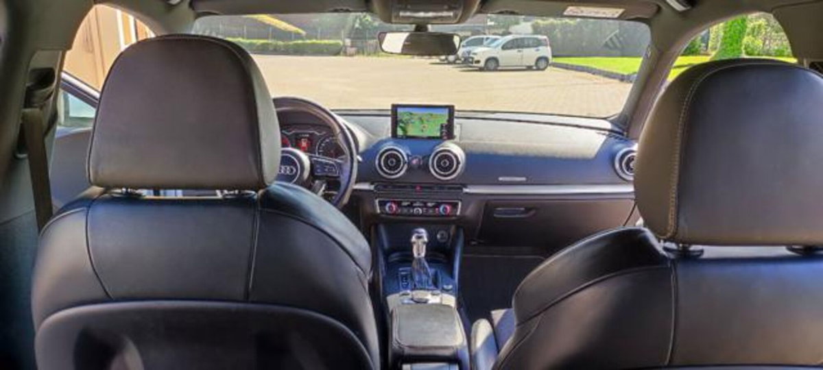 Audi A3 Sportback 2.0 TDI S tronic Attraction (14)