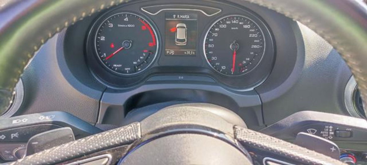 Audi A3 Sportback 2.0 TDI S tronic Attraction (18)