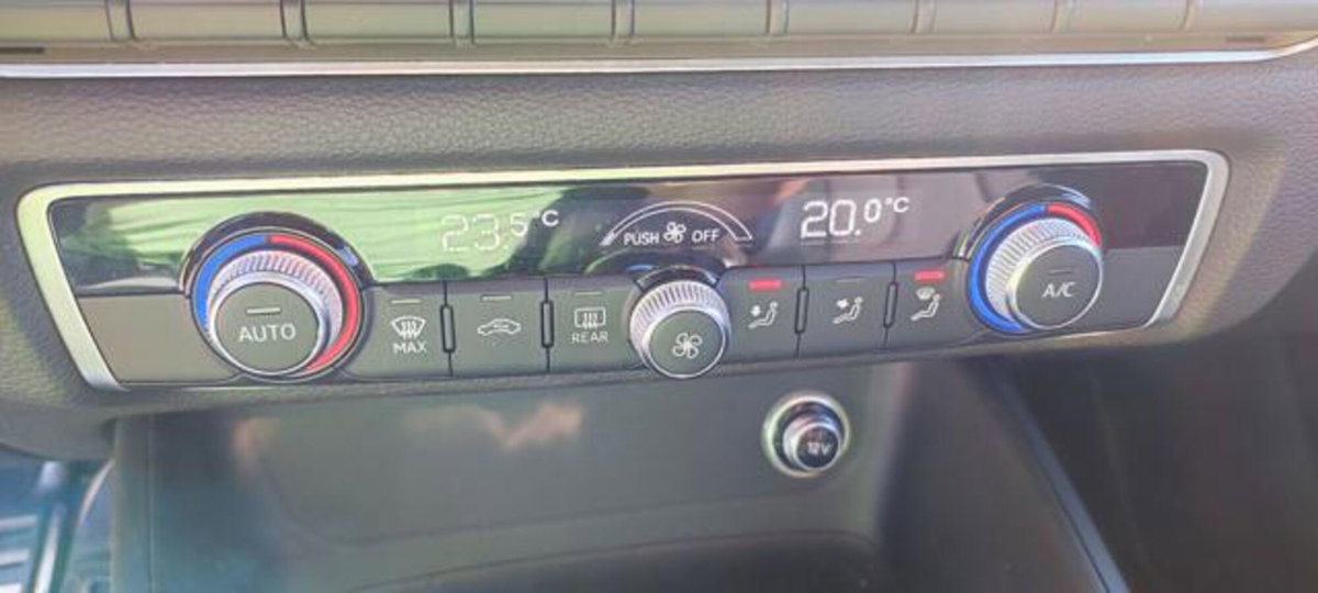 Audi A3 Sportback 2.0 TDI S tronic Attraction (20)