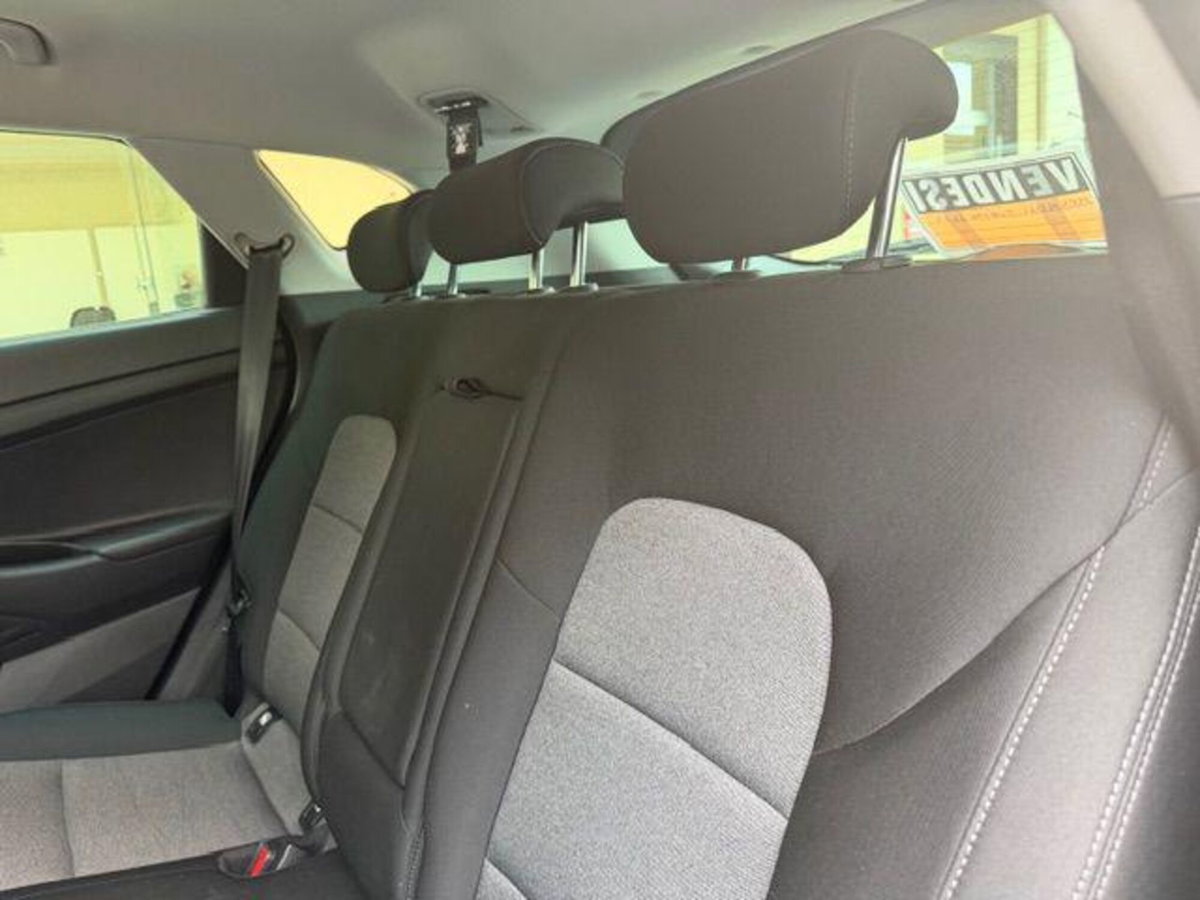 Hyundai Tucson 1.6 CRDi 136CV 48V Exellence (11)