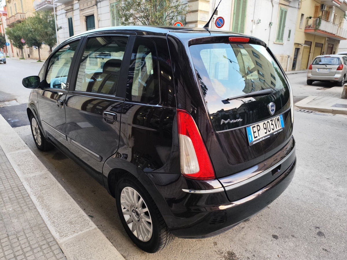 Lancia Musa 1.4 Diva Ecochic GPL (10)