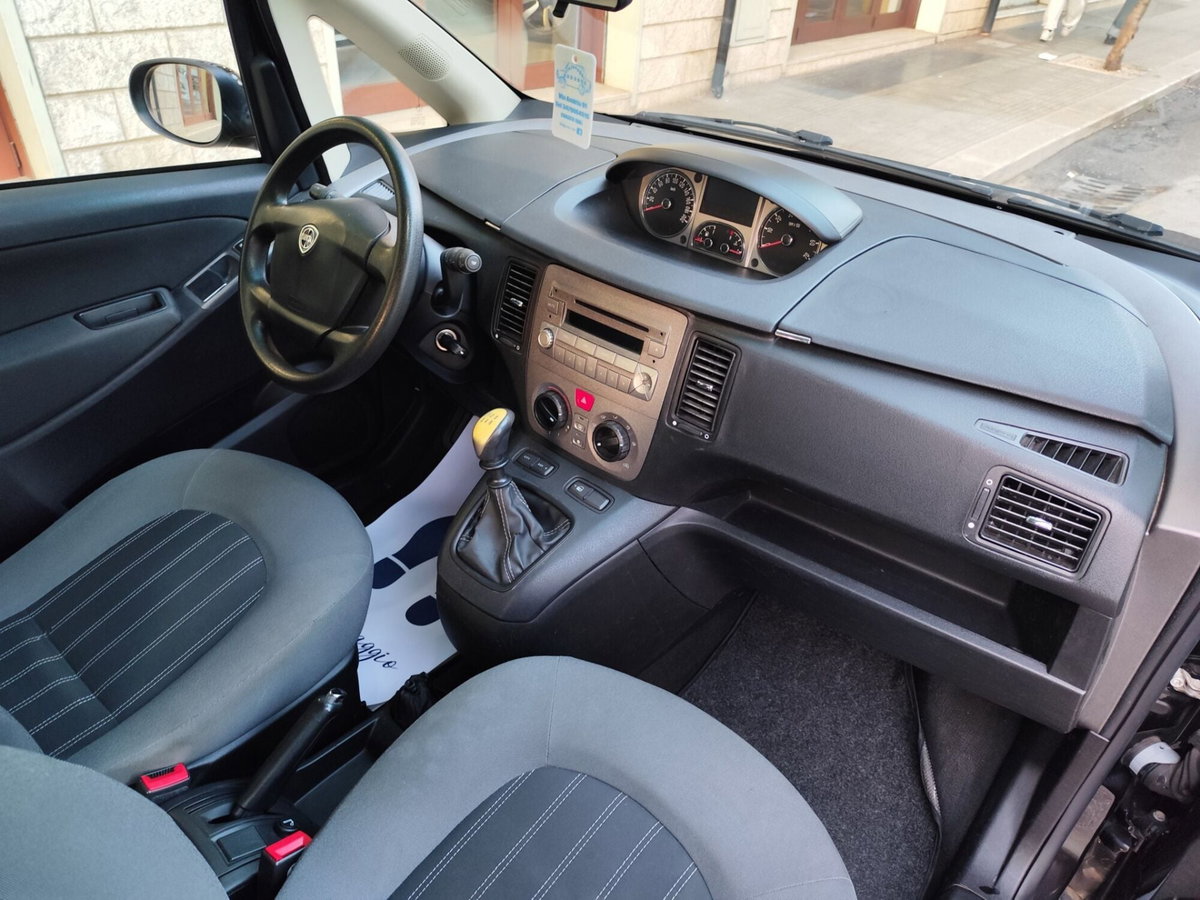 Lancia Musa 1.4 Diva Ecochic GPL (12)