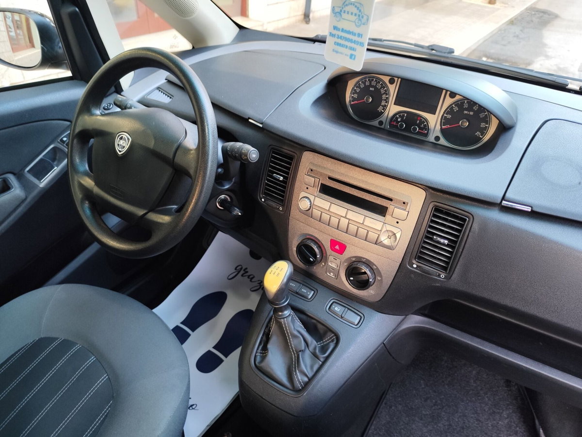 Lancia Musa 1.4 Diva Ecochic GPL (14)