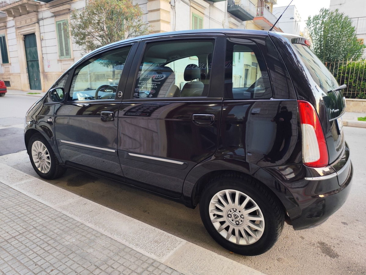 Lancia Musa 1.4 Diva Ecochic GPL (7)