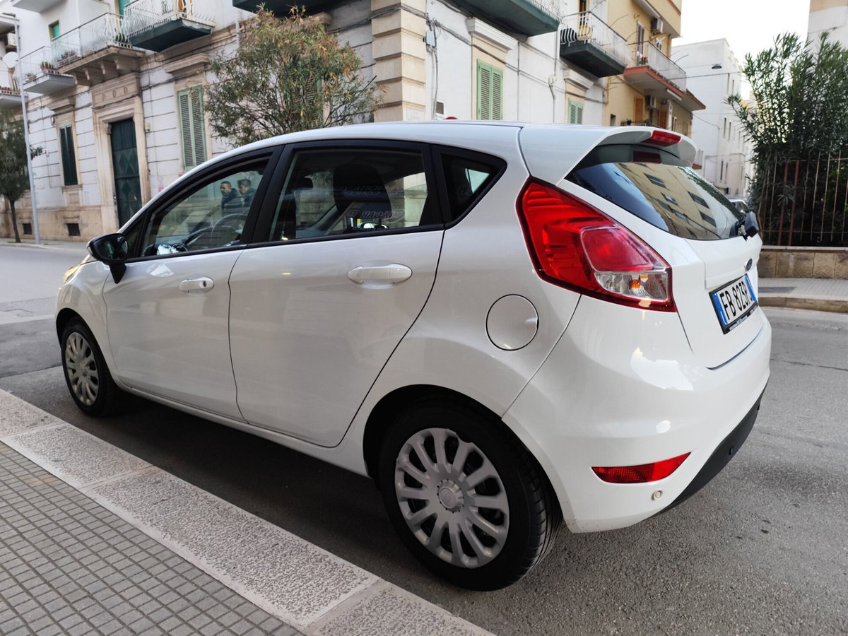 Ford Fiesta 1.5 TDCi 75CV 3 porte  Entry (5)