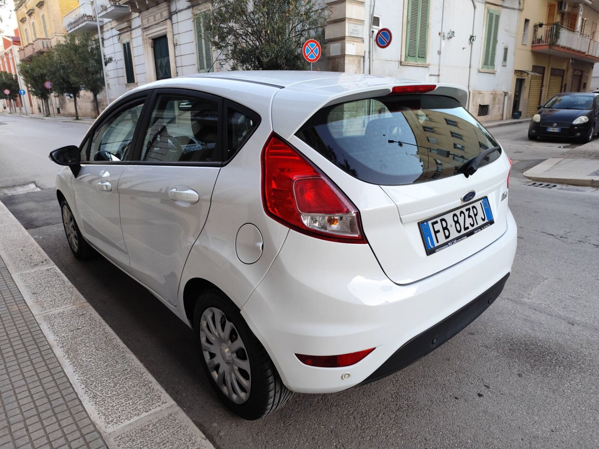 Ford Fiesta 1.5 TDCi 75CV 3 porte  Entry (6)
