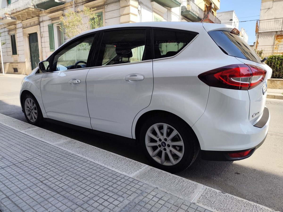 Ford C-Max 1.5 TDCi 120CV Powershift Start&Stop Titanium (6)
