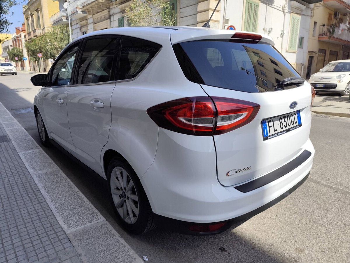 Ford C-Max 1.5 TDCi 120CV Powershift Start&Stop Titanium (7)